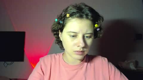 Evie online show from April 2026 05:21:01 PM