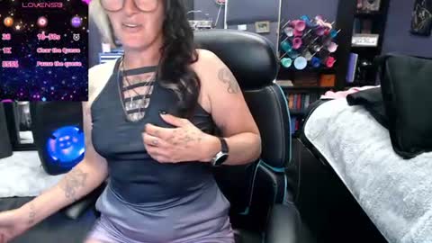 Snapshot of oddywithabody chatting on June 2026 08:11:01 PM Oddy With A Body online show from June 2026 08:11:01 PM