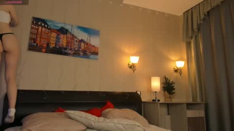 Lynna online show from February 2025 01:10:01 AM