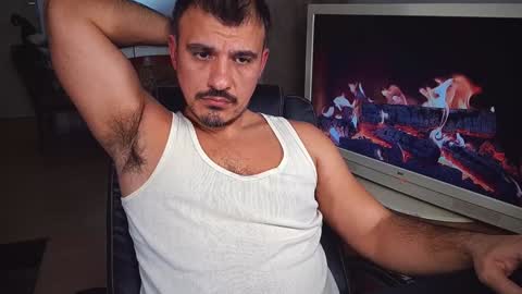 officeman7 online show from December 2024 06:02:02 PM