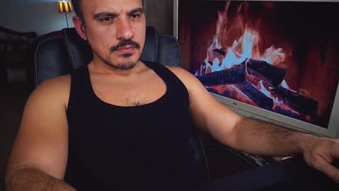 officeman7 online show from January 2025 05:02:01 PM