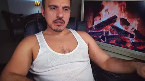 officeman7 online show from February 2025 04:32:01 PM