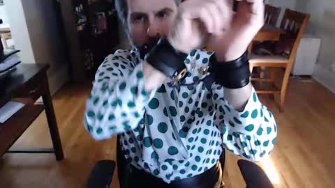 officetest101 online show from February 2026 06:37:02 PM