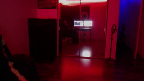 Money online show from November 2025 07:53:02 AM