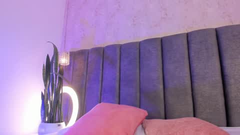 Holly online show from February 2025 07:42:02 PM