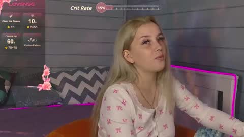 oh_my_julia online show from September 2025 01:23:02 PM