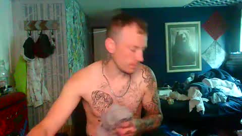 Snapshot of oh_you_know69 chatting on May 2026 02:24:02 PM who dares toss me some tips lets have fun online show from May 2026 02:24:02 PM