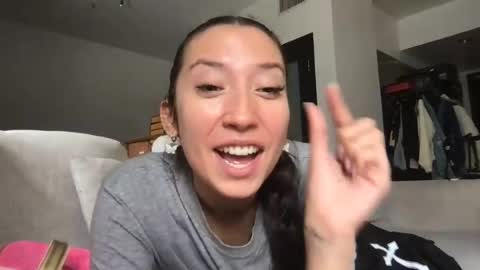 ohmillieevanillie online show from June 2026 09:26:01 PM