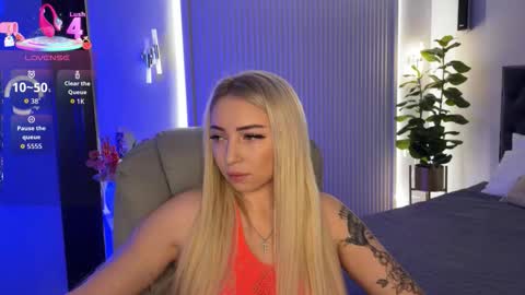 Emma online show from November 2025 02:00:01 AM