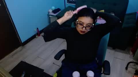 ohmysqueak online show from July 2026 06:11:02 AM