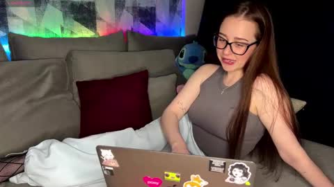 Snapshot of ohnicolle chatting on November 2025 09:29:02 PM Nikki online show from November 2025 09:29:02 PM