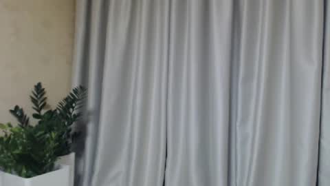 Mari online show from February 2025 07:22:02 PM