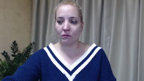 Mari online show from February 2025 07:38:01 PM