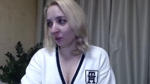 Mari online show from February 2025 03:14:01 PM