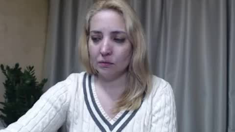 Snapshot of ohsweetmari chatting on April 2026 04:08:01 PM Mari online show from April 2026 04:08:01 PM