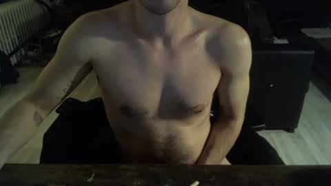 Snapshot of oimmmmmmm chatting on January 2025 10:13:02 PM oimmmmmmm online show from January 2025 10:13:02 PM