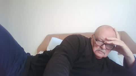 old_fkrr_ online show from October 2025 12:12:02 PM