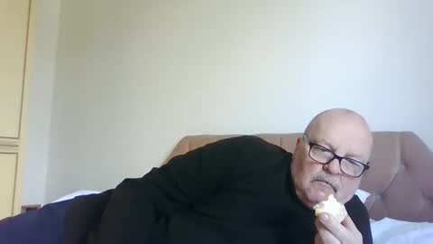 old_fkrr_ online show from April 2026 08:26:01 AM