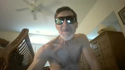 oldbuttsexy online show from April 2026 11:24:01 AM