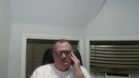 oldguybigd online show from September 2025 06:24:02 AM