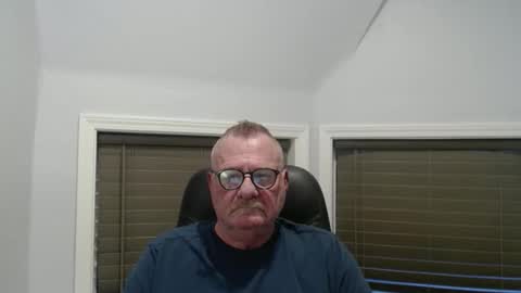 oldguybigd online show from November 2025 12:31:02 AM