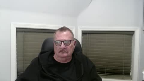 oldguybigd online show from April 2026 04:34:01 AM