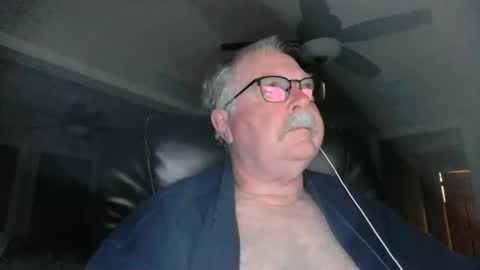 Snapshot of oldlakeguy chatting on March 2025 05:14:02 AM OldLakeGuy online show from March 2025 05:14:02 AM