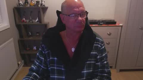 Snapshot of oldveteranuk chatting on October 2025 03:59:02 AM oldveteranuk online show from October 2025 03:59:02 AM