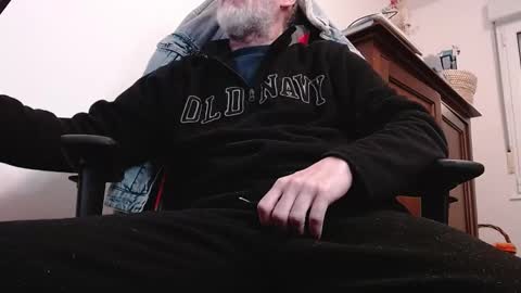 Snapshot of oldwolfman chatting on February 2025 08:32:02 AM oldwolfman online show from February 2025 08:32:02 AM
