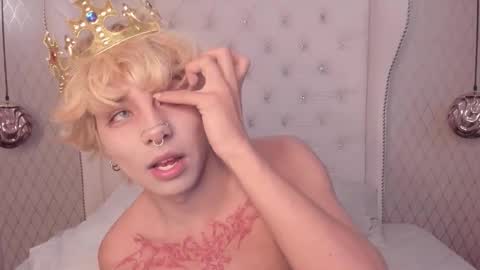 oliiverr22 online show from October 2025 01:45:02 PM