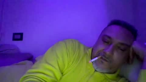 Snapshot of olimpio1230 chatting on January 2025 08:43:02 PM olimpio1230 online show from January 2025 08:43:02 PM