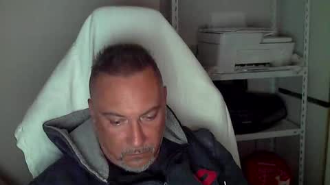 Snapshot of olimpio1230 chatting on October 2025 03:42:01 PM olimpio1230 online show from October 2025 03:42:01 PM