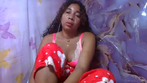 Snapshot of olinaa chatting on June 2026 01:54:01 AM olinaa online show from June 2026 01:54:01 AM