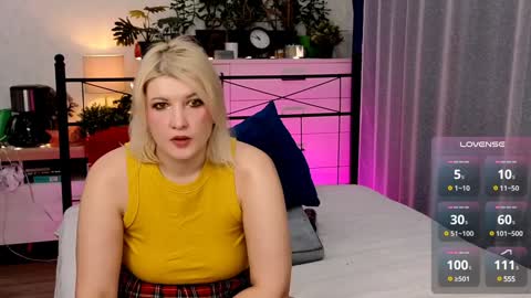 OliSunny Olivia online show from January 2025 08:41:02 AM