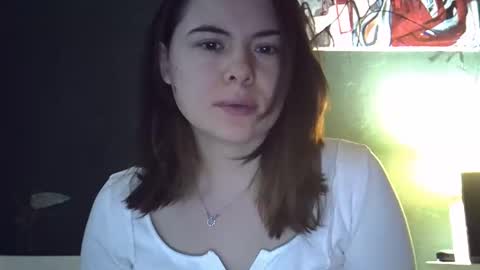 Snapshot of olivepeach chatting on April 2026 12:31:01 PM Oil online show from April 2026 12:31:01 PM