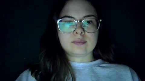 Snapshot of olivepeach chatting on July 2026 11:03:01 AM Oil online show from July 2026 11:03:01 AM