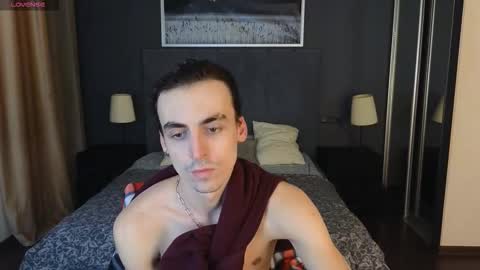 OLIVER MARTINEZ online show from September 2025 07:52:02 PM