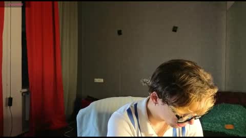 OLIVER MARTINEZ online show from October 2025 09:24:01 PM