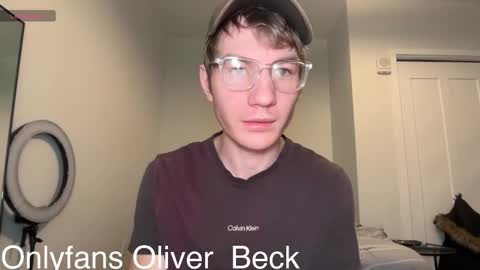 Oliver Beck online show from November 2025 08:19:02 PM