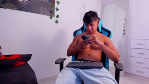 Oliver bray online show from December 2024 01:07:02 AM