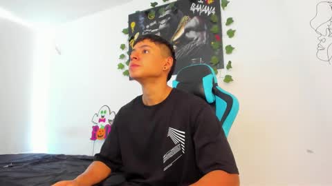 Oliver bray online show from January 2025 04:36:01 PM