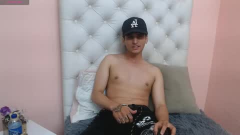 Snapshot of oliver_cat_ chatting on May 2026 01:49:02 PM oliver_cat_ online show from May 2026 01:49:02 PM