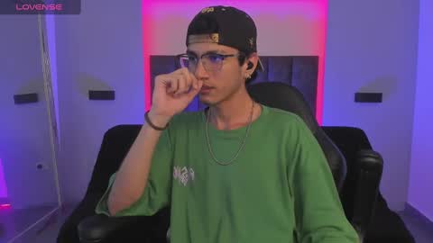 Oliver fast online show from February 2025 04:05:01 AM