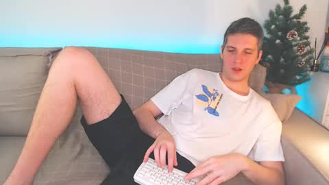 Oliver online show from January 2025 12:47:02 PM