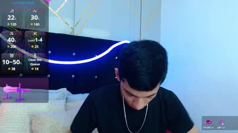 Snapshot of oliver_king_sex chatting on December 2024 05:11:01 PM Oliver Smith online show from December 2024 05:11:01 PM
