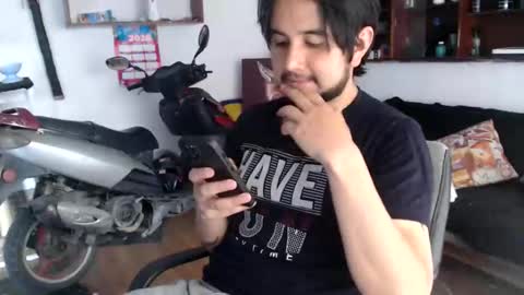 Snapshot of oliver_laid_2023 chatting on May 2026 08:07:02 PM oliver_laid_2023 online show from May 2026 08:07:02 PM