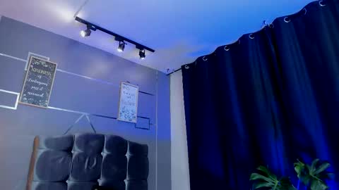 oliver mr  online show from October 2025 08:44:01 PM