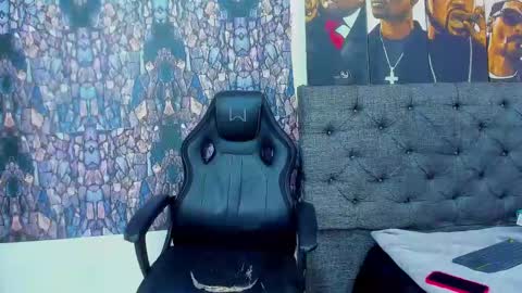 Snapshot of oliver_smith_2 chatting on February 2025 03:53:02 PM oliver_smith_2 online show from February 2025 03:53:02 PM