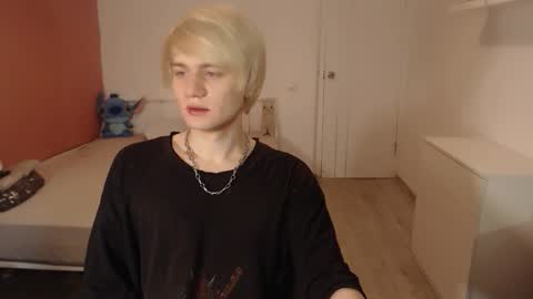 Oliver online show from November 2025 01:58:02 AM