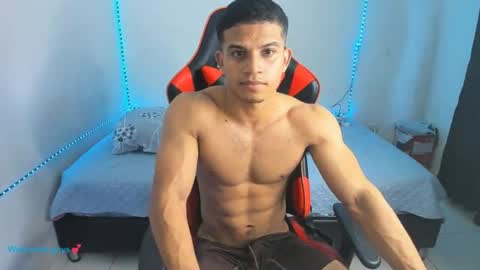 Snapshot of oliver_thompsson chatting on June 2026 08:35:02 PM oliver thompsson online show from June 2026 08:35:02 PM